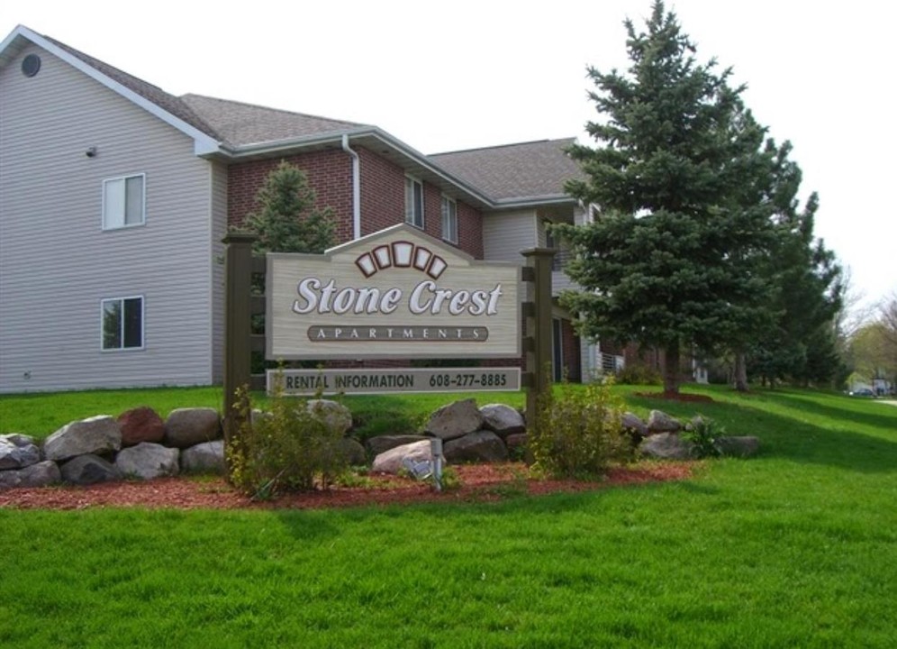 STONE CREST APARTMENTS Photo