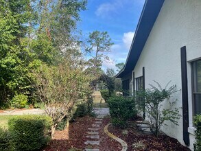 9 Fairwoods Ct in Homosassa, FL - Building Photo - Building Photo