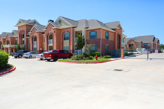 Campanile at Jones Creek in Richmond, TX - Building Photo - Building Photo