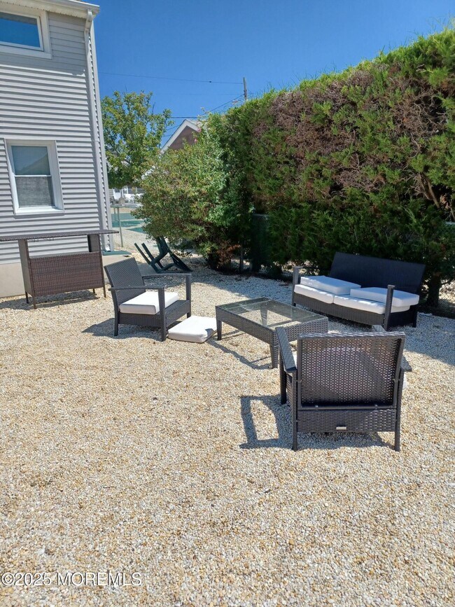 223 4th Ave in Seaside Heights, NJ - Building Photo - Building Photo