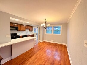 1424 Clairidge Rd in Baltimore, MD - Building Photo - Building Photo