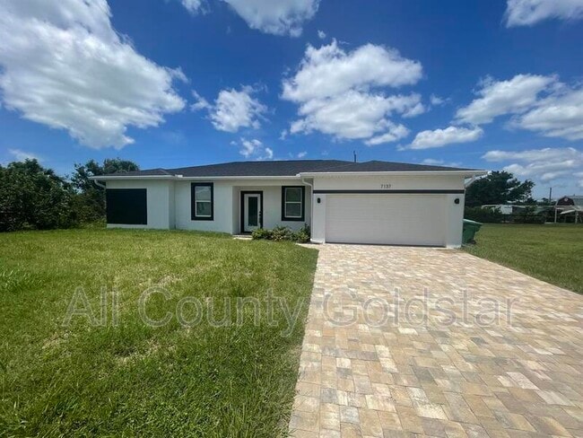 7137 Benson St in Englewood, FL - Building Photo - Building Photo