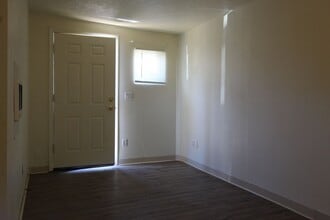 4115 Homedale Rd in Klamath Falls, OR - Building Photo - Building Photo