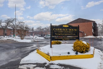 Carriage House in Syracuse, NY - Building Photo - Building Photo
