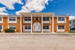 4158 S Tamiami Trl in Port Charlotte, FL - Building Photo