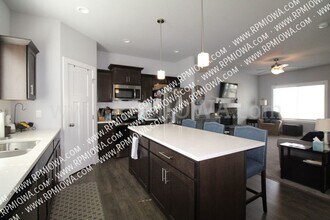 2021 NW Beechwood St in Ankeny, IA - Building Photo - Building Photo