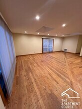 1205 N Harlem Ave in Oak Park, IL - Foto de edificio - Building Photo