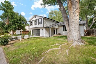 7406 S Washington St in Centennial, CO - Building Photo - Building Photo
