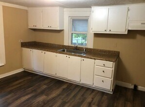 541 N 13th St in Griffin, GA - Building Photo - Building Photo