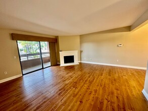 1010 E Washington Ave in Escondido, CA - Building Photo - Building Photo
