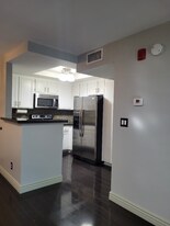 22100 Burbank Blvd in Los Angeles, CA - Building Photo