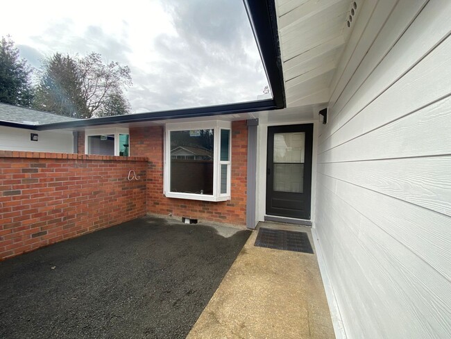 property at 4351-4351 NE 82nd Ave