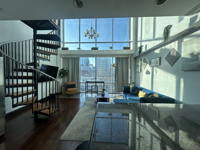 205 N 11th St, Unit 4F, Unit 4F