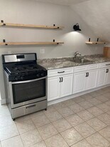 1035 W 36th St, Unit 2 in Erie, PA - Building Photo