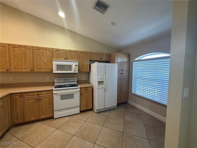 264 SW 3rd Terrace in Cape Coral, FL - Building Photo - Building Photo