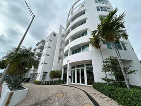 6580 Indian Creek Dr in Miami Beach, FL - Building Photo