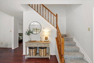 7752 High Village Dr in Houston, TX - Building Photo