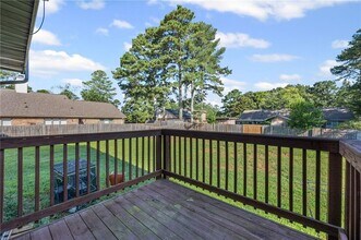 2124 Fieldstone View Ct SE in Conyers, GA - Building Photo - Building Photo