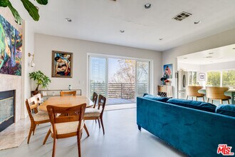 467 Canyon Vista Dr in Los Angeles, CA - Building Photo - Building Photo