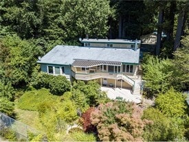 330 E Libby Rd in Shelton, WA - Building Photo