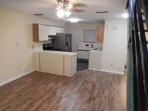 512 McKeithen St in Tallahassee, FL - Building Photo - Building Photo