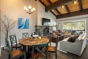 227 Olympic Vly Rd in Olympic Valley, CA - Building Photo