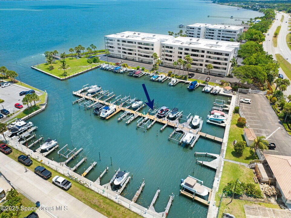 5011 Dixie Hwy NE in Palm Bay, FL - Building Photo