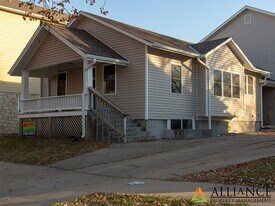 917 Kearney St in Manhattan, KS - Building Photo