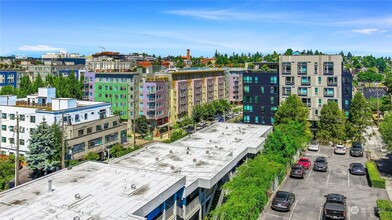 4800 Fauntleroy Wy SW in Seattle, WA - Building Photo - Building Photo