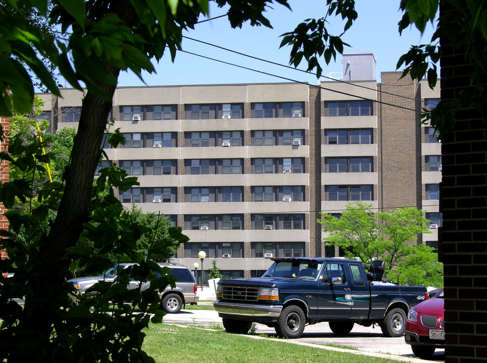 Mason Manor Housing Authority in Green Bay, WI - Building Photo