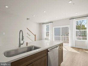 7840 Blackbriar Wy in Laurel, MD - Building Photo - Building Photo