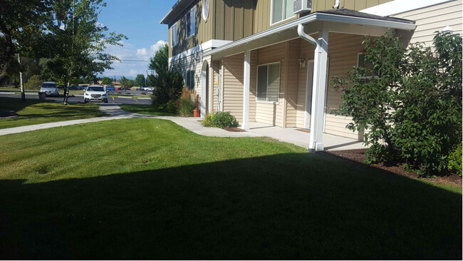 property at 45 Appleway Dr