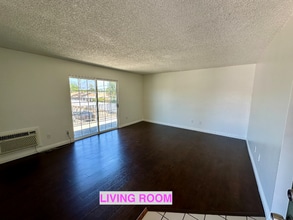 2422 Chanslor St in Pomona, CA - Building Photo - Building Photo