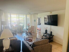 2430 S Kihei Rd in Kihei, HI - Building Photo - Building Photo