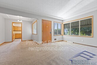 4315 NE Thompson St in Portland, OR - Building Photo - Building Photo