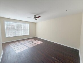 4680 Creekside Villas Way in Smyrna, GA - Building Photo - Building Photo