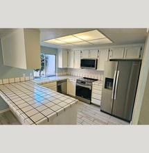 675 Auburn Way in Morgan Hill, CA - Building Photo - Building Photo