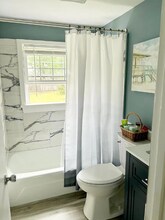 8 Churchill Dr in Falmouth, MA - Building Photo - Building Photo