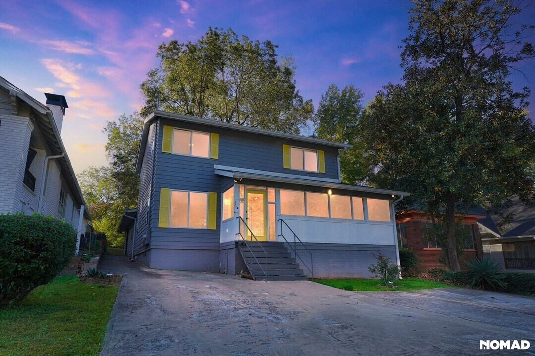 1604 Westwood Ave SW in Atlanta, GA - Building Photo