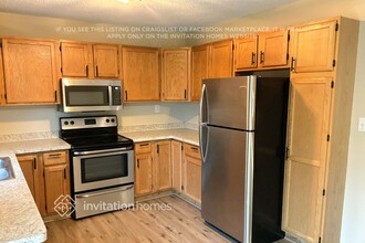 13324 Natchez Ave in Savage, MN - Building Photo - Building Photo
