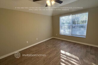 4204 Forest Island Dr in Orlando, FL - Foto de edificio - Building Photo