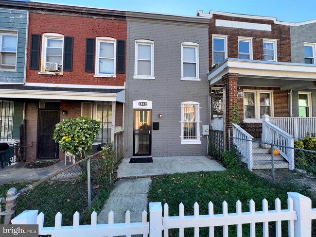 property at 1819 Gales St NE
