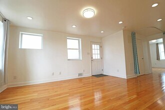 1227 Agnew Dr in Drexel Hill, PA - Building Photo - Building Photo