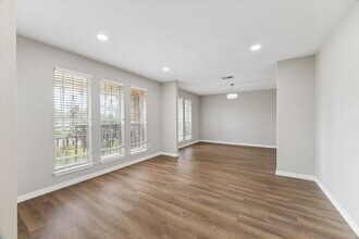 13734 Broken Bridge Dr in Houston, TX - Building Photo - Building Photo