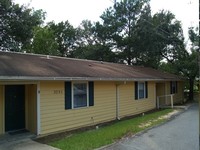 Village Trace Apartments photo'