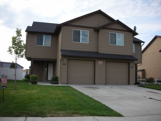 property at 802-804 NE Larch Ave
