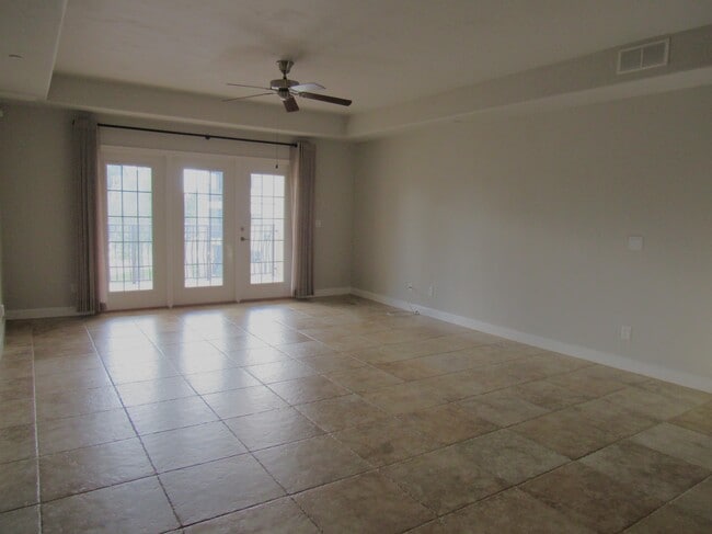 424 Luna Bella Ln in New Smyrna Beach, FL - Building Photo - Building Photo