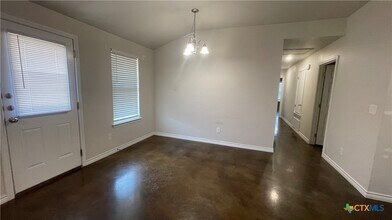 202 Lowes Blvd in Killeen, TX - Building Photo - Building Photo