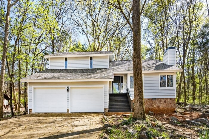 10003 Nottingham Ln SE in Huntsville, AL - Foto de edificio
