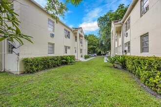 23 Phoenetia Ave in Coral Gables, FL - Building Photo - Building Photo